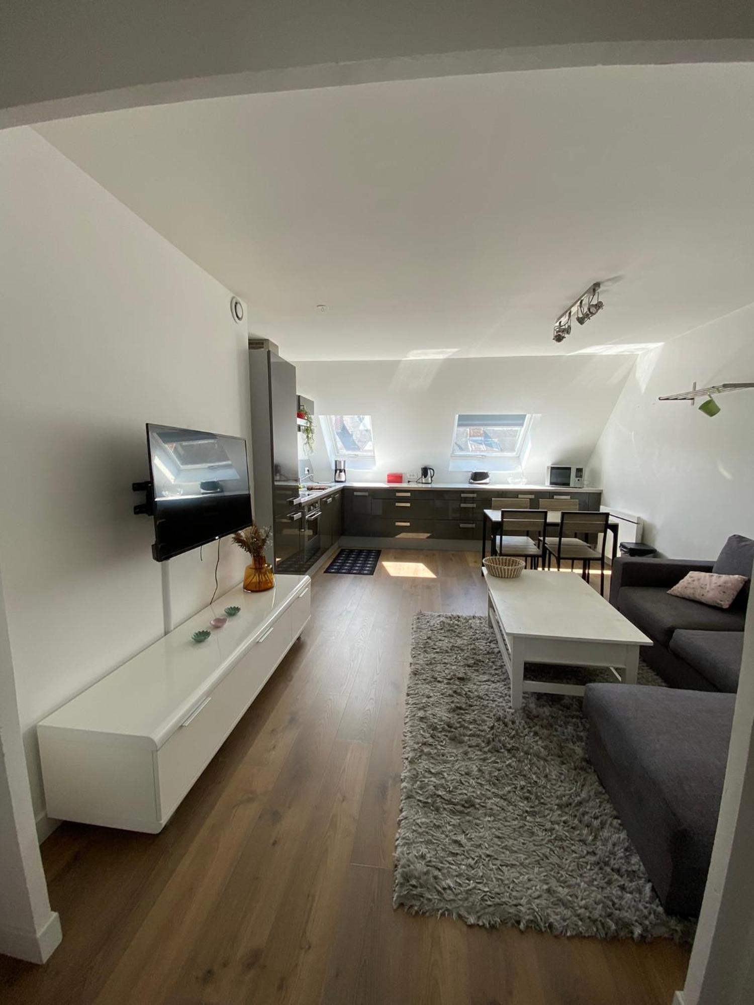 2 Chambres Hyper Centre Avec Place De Parking Et Wifi Амьен Экстерьер фото